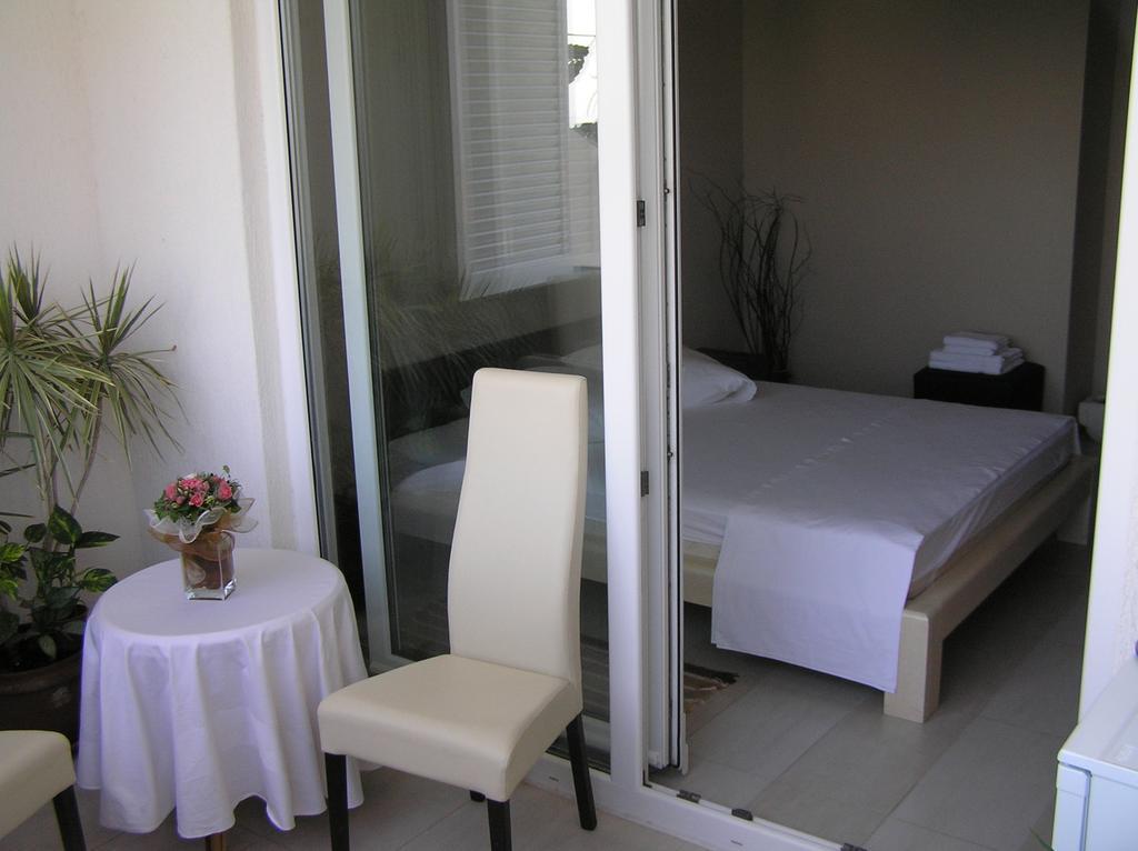 Camera Familiare con Bagno Privato